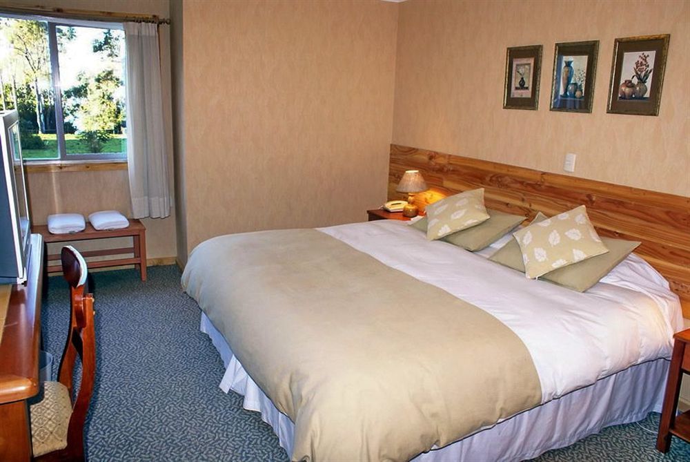 Hotel Borde Lago Пуерто Варас Екстериор снимка